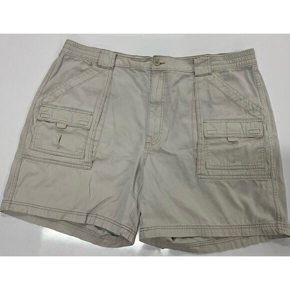 St. John's Bay Men's Cargo Shorts Size 44 Beige 6.5" Inseam 6 Pocket - Picture 1 of 9